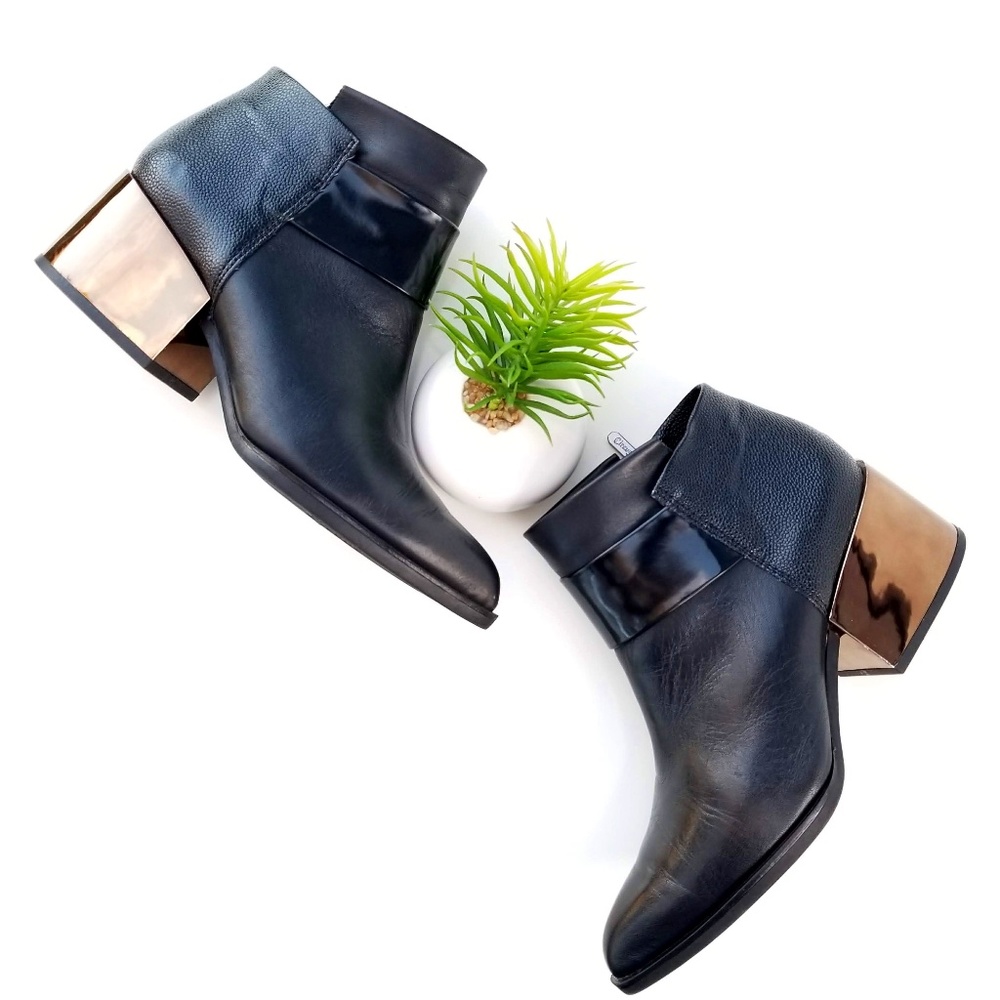 Circus by Sam Edelman RAFA Booties Black Gold Heel